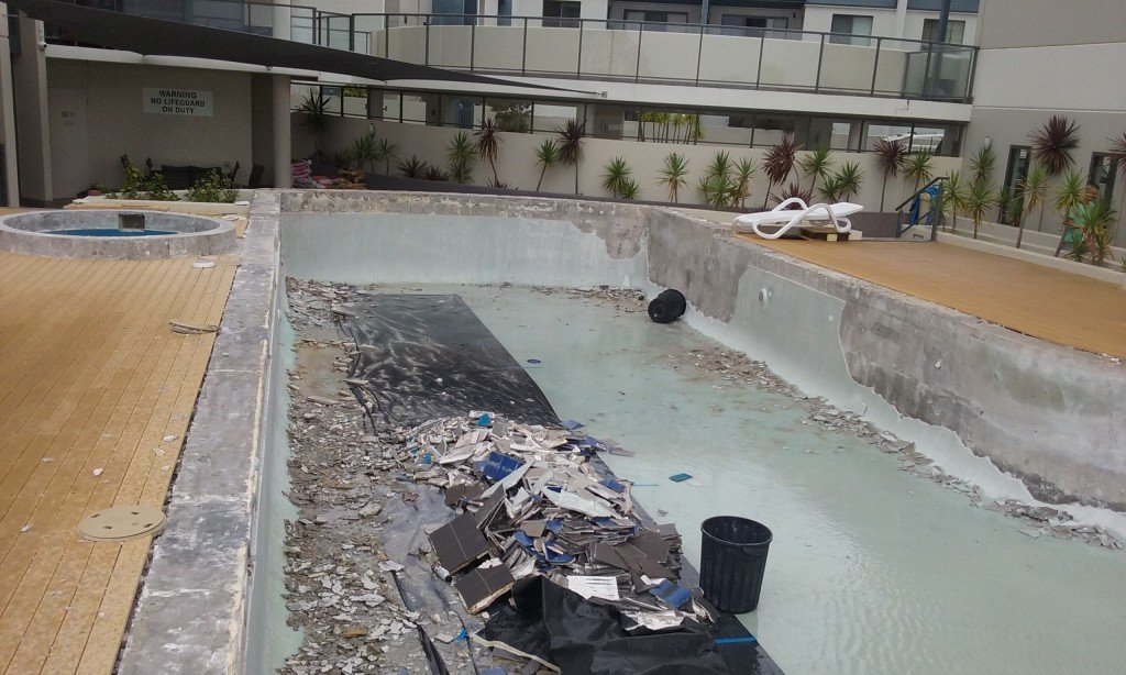 Pool Re-tile and Repair